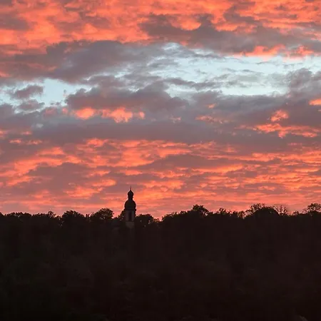 Blick Zur Bergkirche 아파트